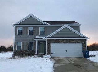 783 View Pointe Dr, Middleville, MI 49333