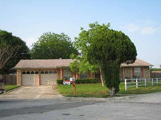 1st image of 8126 GOLDEN FOREST DR