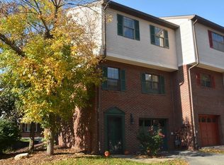 105 Longfellow Ct, Swissvale, PA