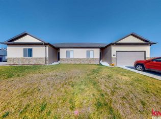 7146 NW 18th St #A & B, Lincoln, NE 68521