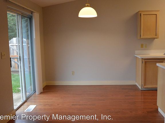 5th image of 5420 NE 92nd Ct APT A