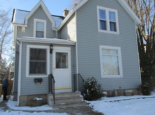 533 Elmwood St, Sycamore, IL 60178