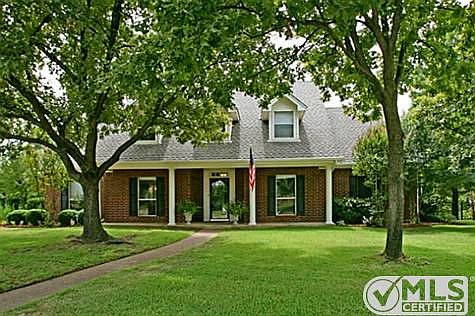 1st image of 909 Hidden Oaks Ct