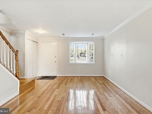5th image of 48 Dulany Ct