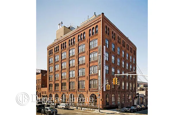 Rented by Douglas Elliman | media 17