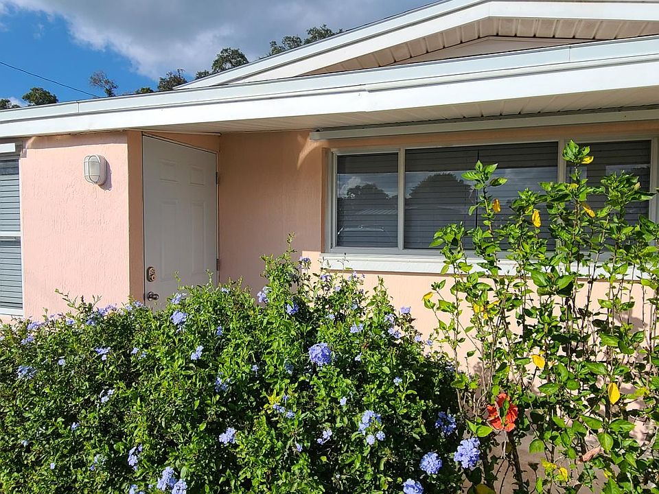 1st image of 2644 Lorna Dr
