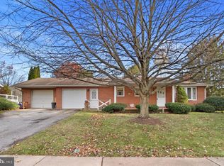 2550 Redwood Rd, Dover, PA 17315