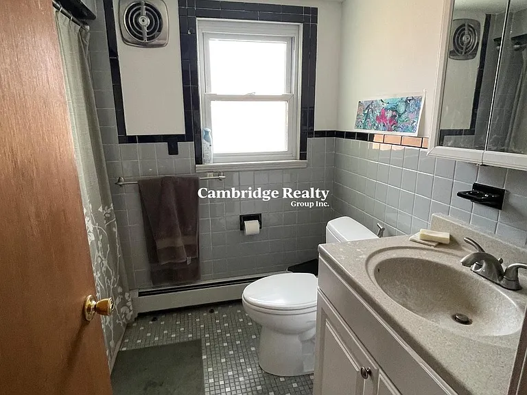 19 Mapleton St #T — Photo 12