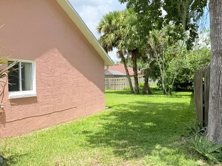20 Palm Ln — Photo 17