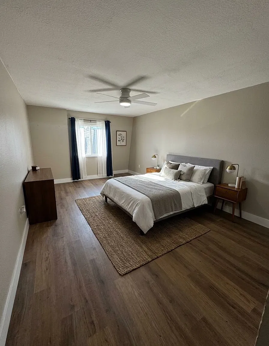 1 bed, 1000 sqft, $1,550 — Photo 3