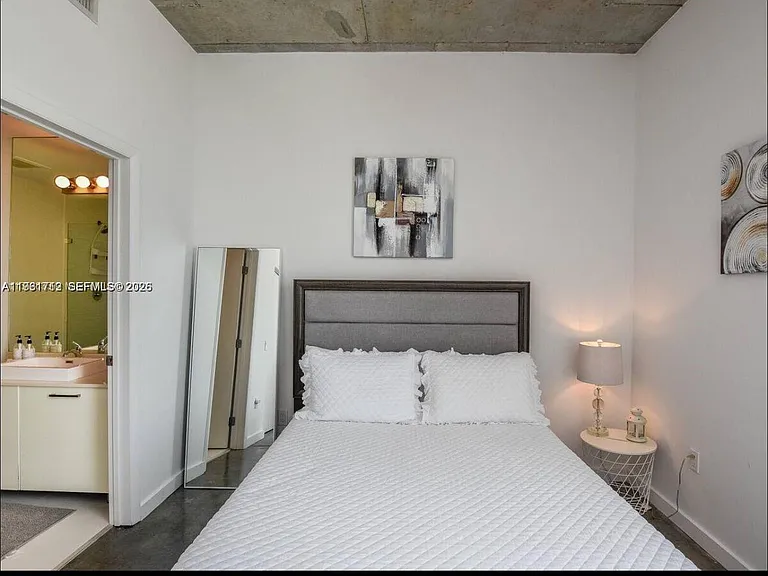 151 SE 1st St #2104 — Photo 18