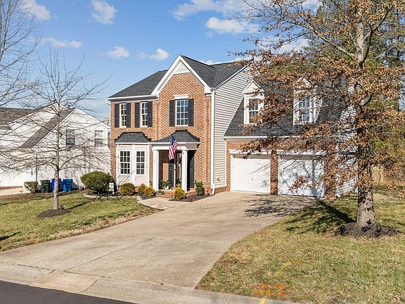 2nd image of 105 Stoney Dr
