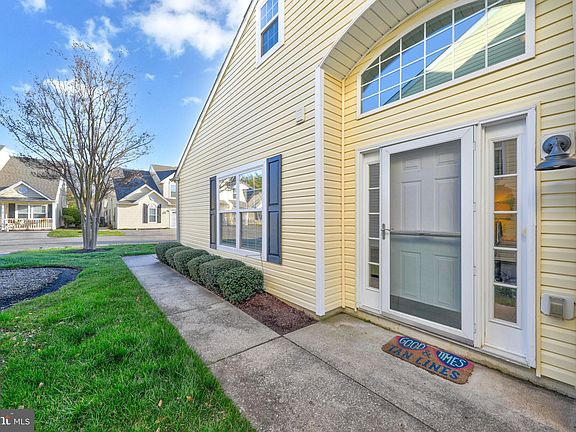 2nd image of 20293 Flagler Ct #34