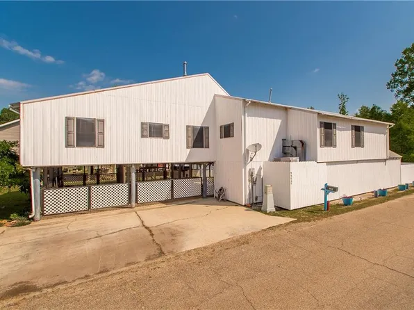 32747 Cypress Dr, Springfield, LA 70462