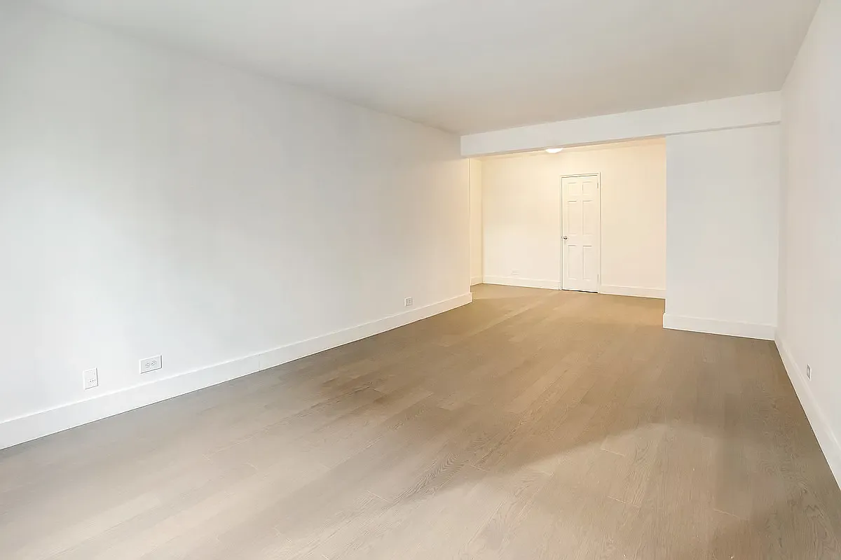 461 Central Park West — Photo 3