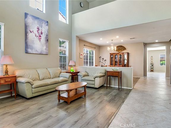3rd image of 9471 Twin Oaks Pl