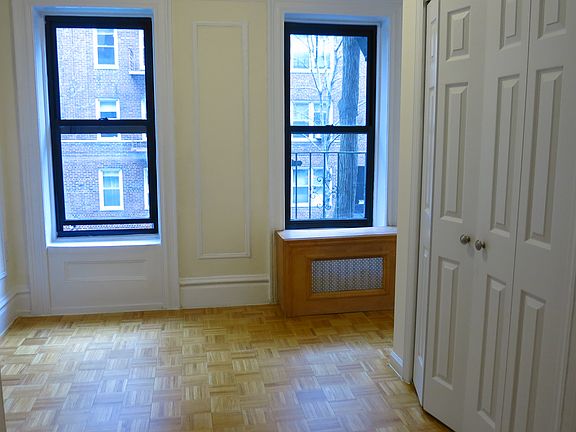 3rd image of 220 E 78th St APT 6