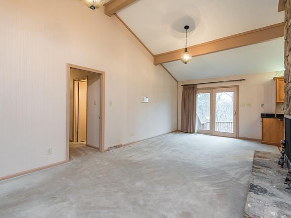4th image of 5232 Buckhead Trl