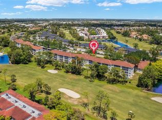 481 Quail Forest Blvd APT B404, Naples, FL 34105