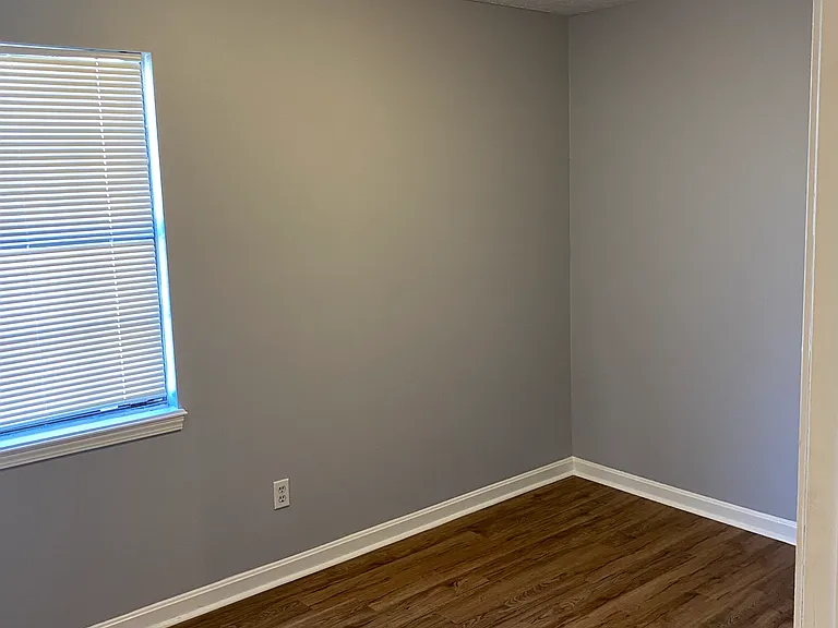 1599 Hill St #15 — Photo 6