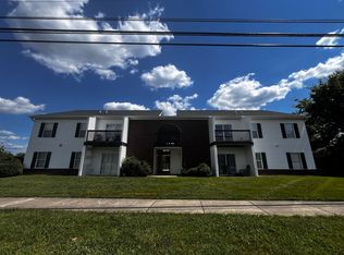 3600 Hillcross Drive, Louisville, KY 40229