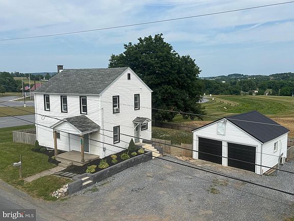 2nd image of 2161 Meadow View Rd