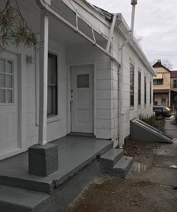 2nd image of 1513 Saint Clair St