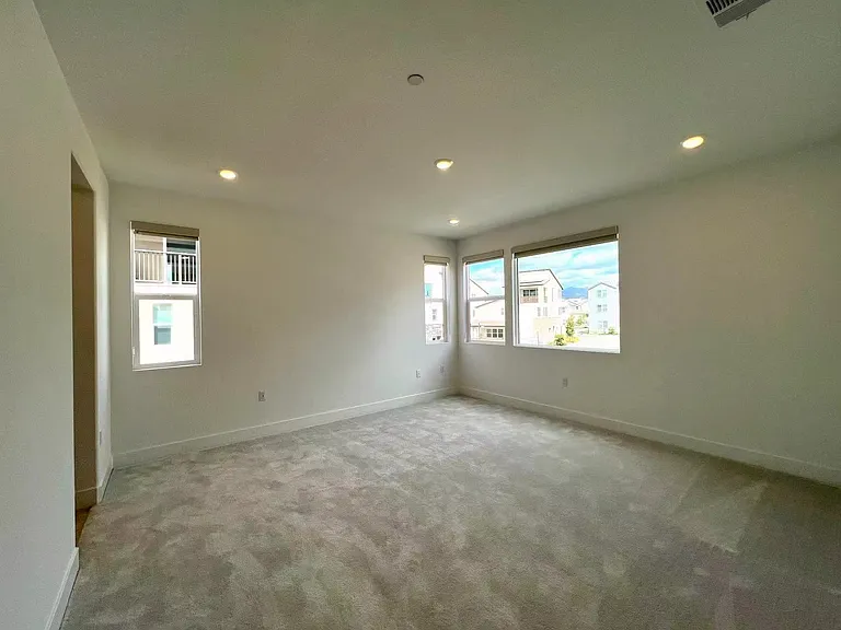 414 Clipper — Photo 16
