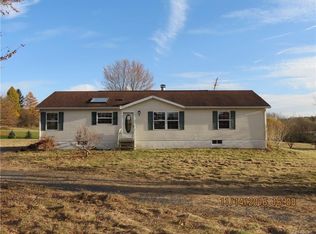 6832 Miller Rd, Newark, NY 14513