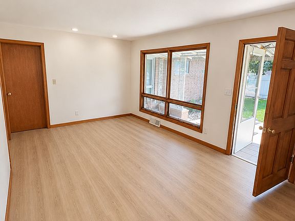 2nd image of 3316 Midway Dr APT 1