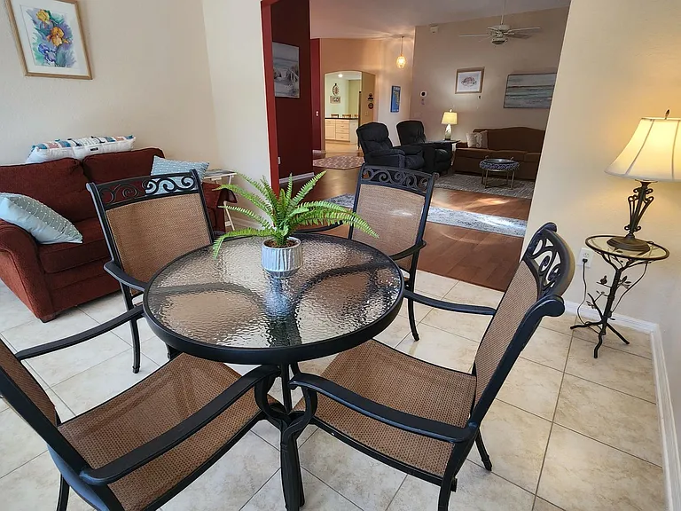 1426 Forest Acres Dr — Photo 28