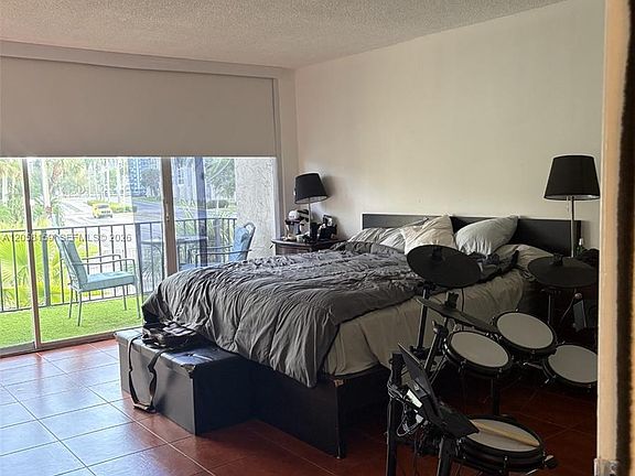 3rd image of 2200 NE 7th St #1