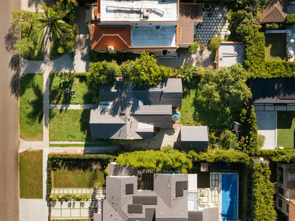 715 S Burlingame Ave, Los Angeles, CA 90049