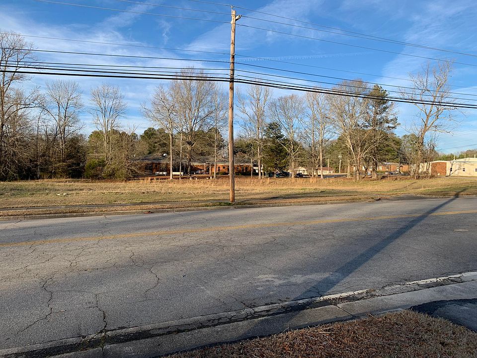 2nd image of 205 Hospital Drive