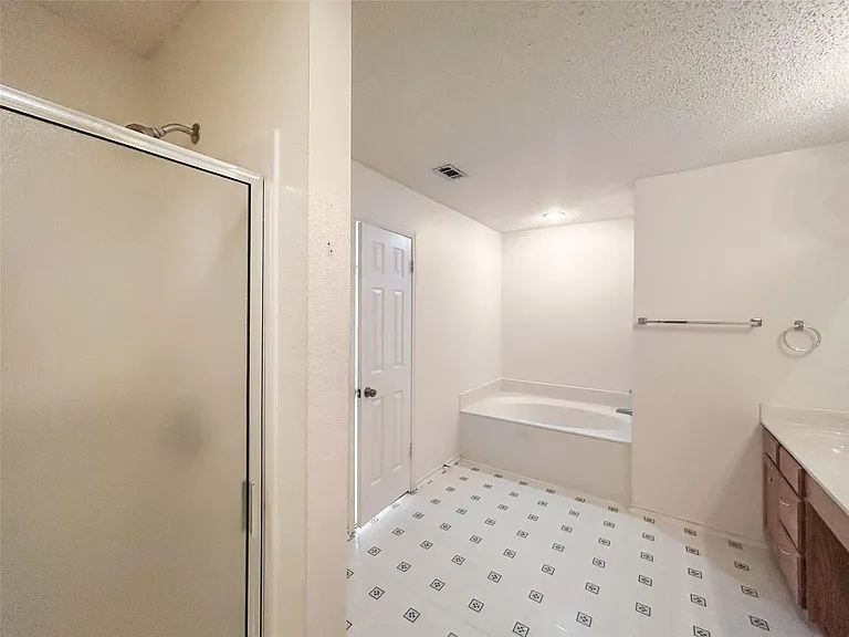 12951 Dionysus Dr — Photo 19