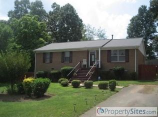817 Peaceful Glen Rd, Charlotte, NC 28273