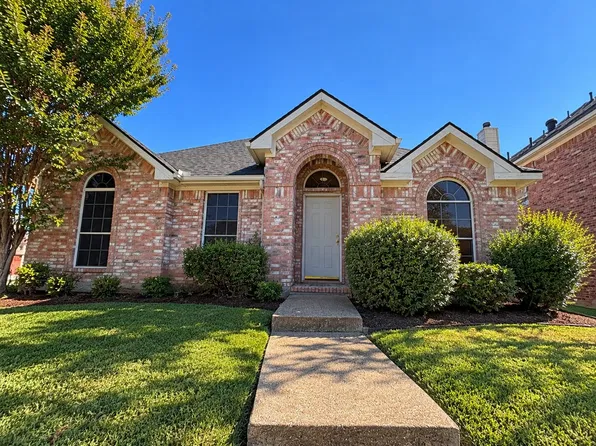 1906 Dartbrook Dr, Rowlett, TX 75089