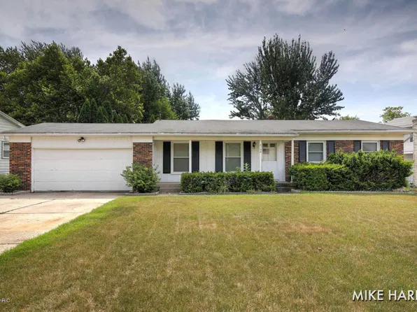 4130 Holyoke Dr SE, Grand Rapids, MI 49508
