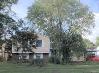 2418 Carrelton Dr, Champaign, IL
