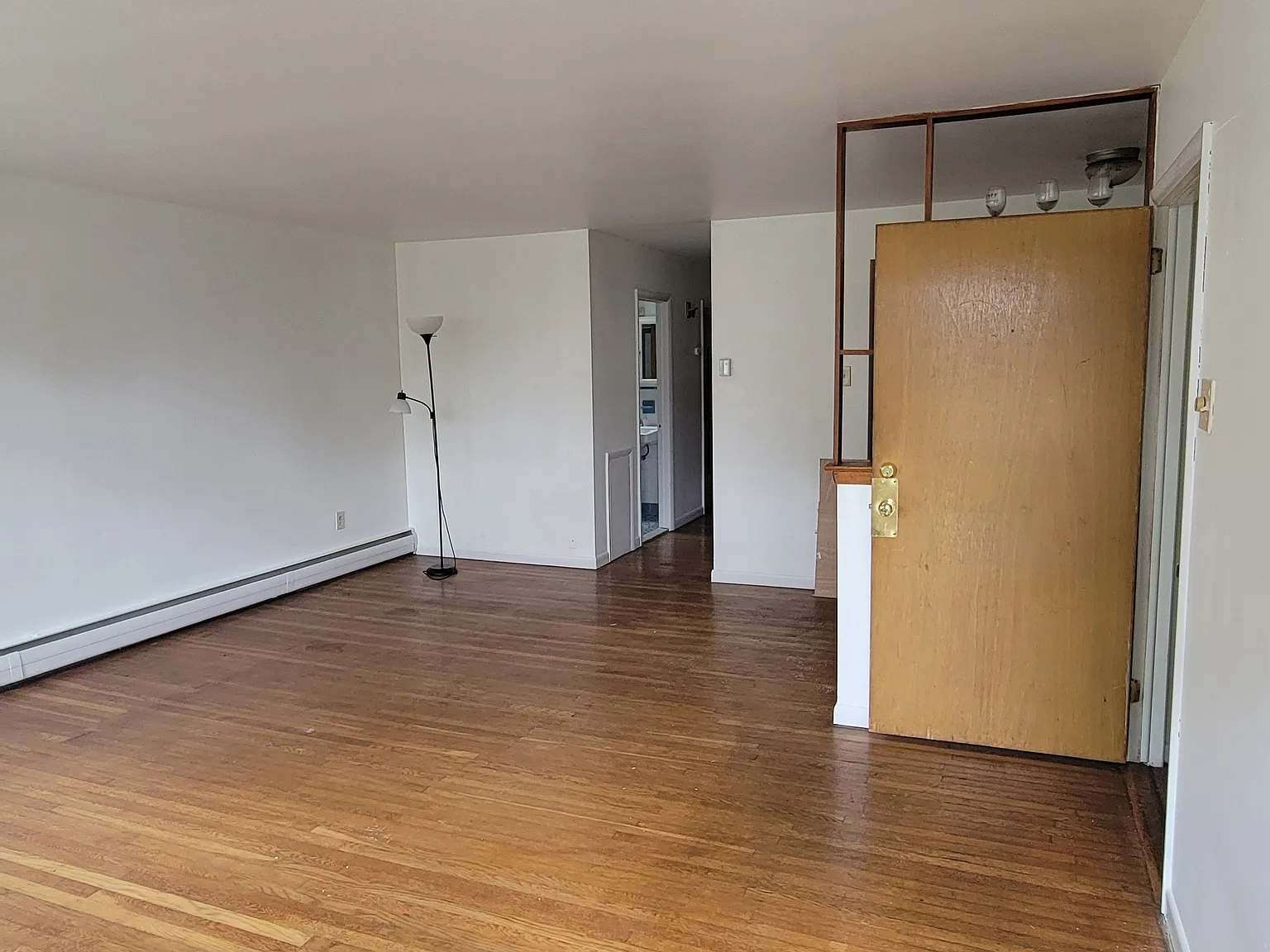 2 bed, $1,400 — Photo 4