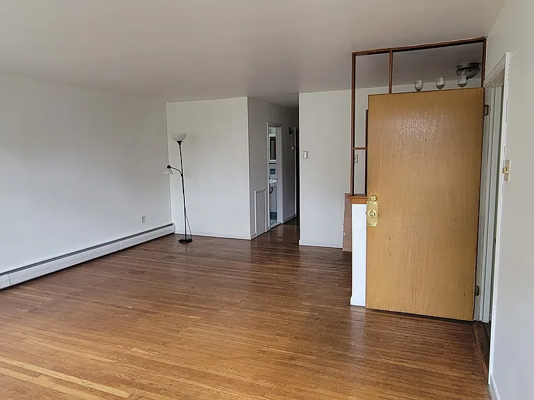 373 Shady Ln #2 — Photo 4
