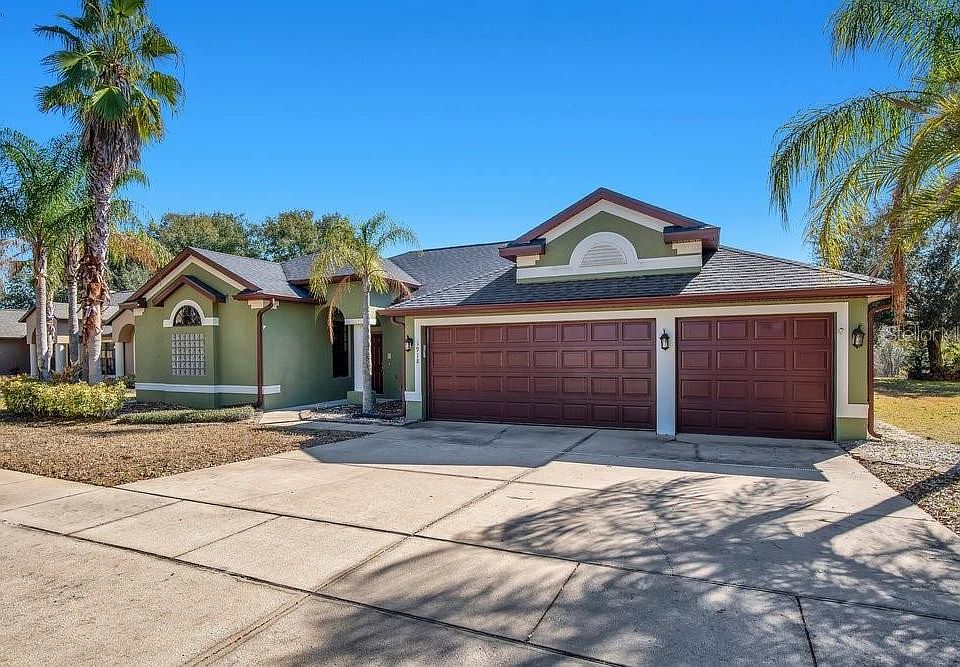 1st image of 1918 GOLF OAK DRIVE