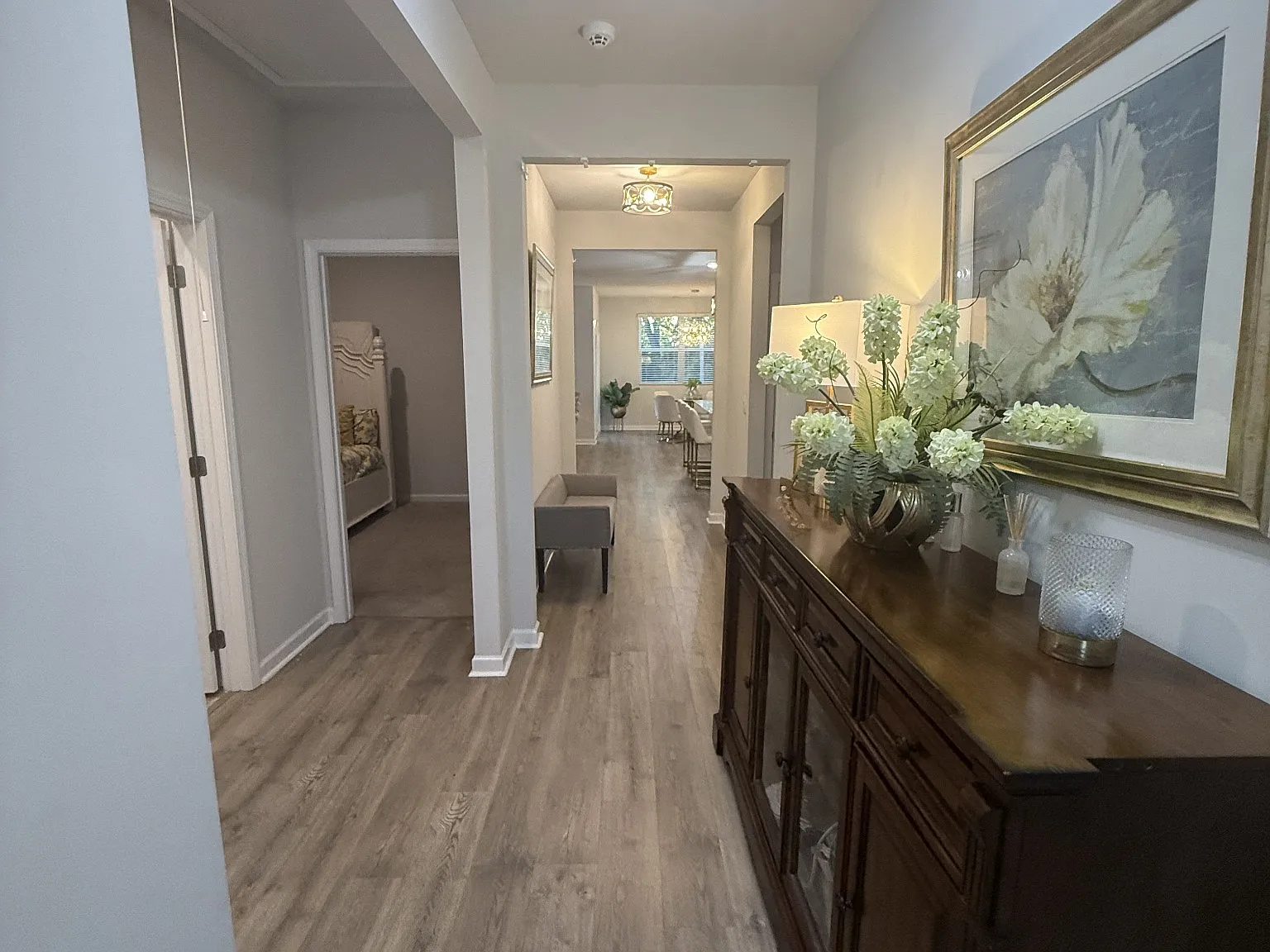 3 bed, 2.0 bath, 1615 sqft, $2,995 — Photo 2