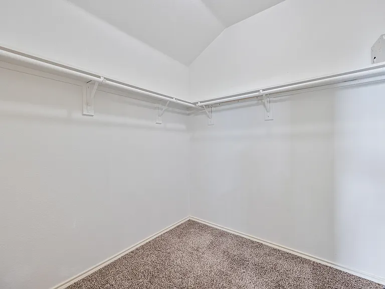 2508 Pioneer Bluffs Rd — Photo 15
