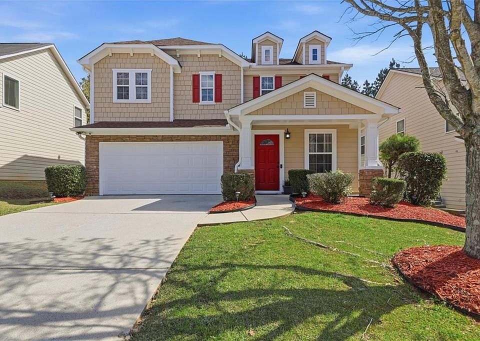 1st image of 2025 Valley Creek Dr