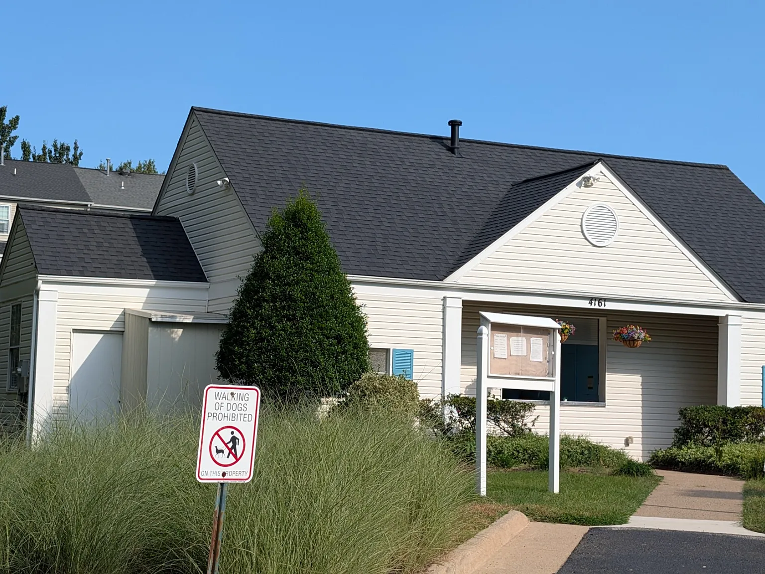 3 bed, 1316 sqft, $2,450 — Photo 4