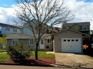 1242 Rolling Hills Rd, Roseburg, OR 97471