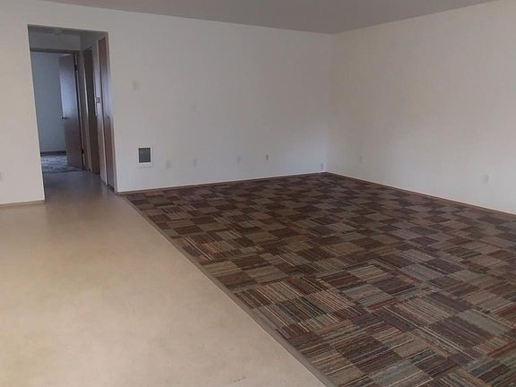 2nd image of 621 Sunset Ave NE #203