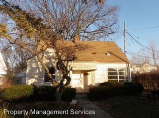 23040 Roanoke Ave, Oak Park, MI 48237