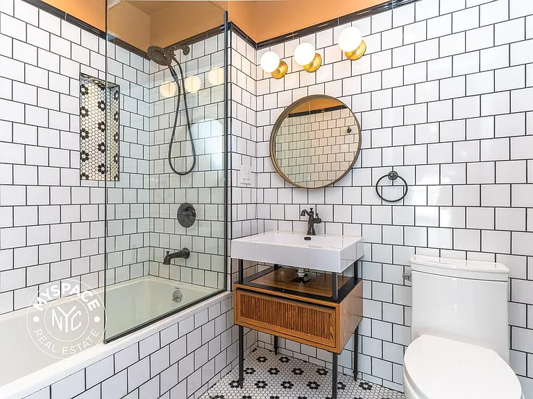 187 Kent Ave #807 — Photo 5